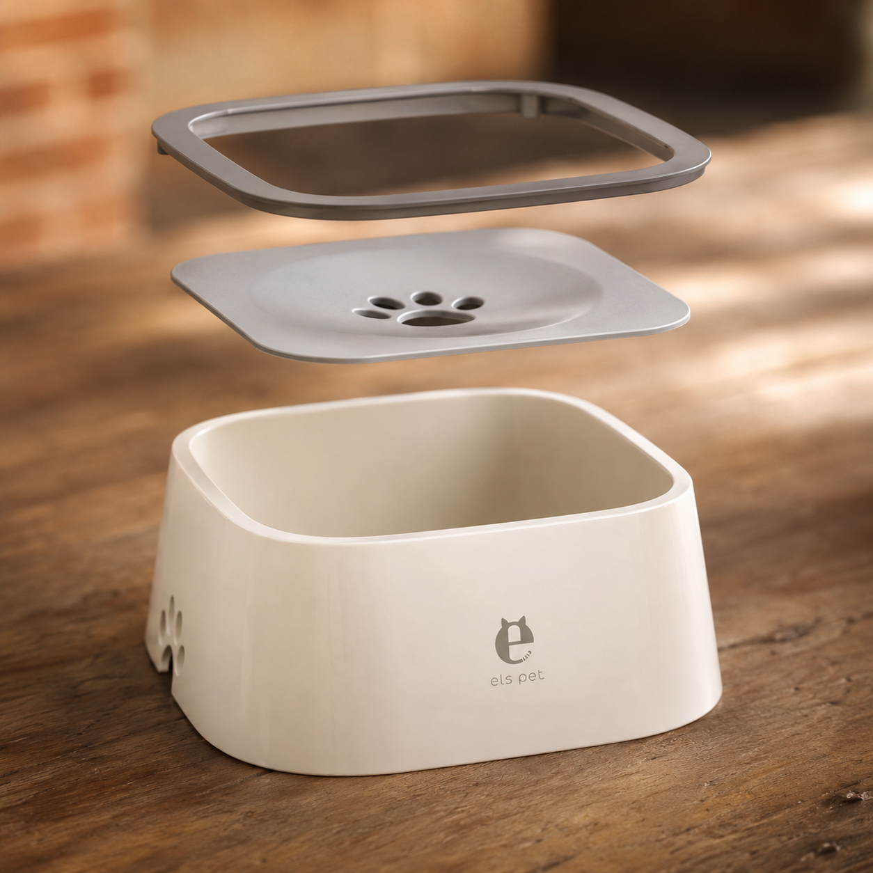 SplashGuard™ Floating Water Bowl – No-Spill, Non-Slip & Large Capacity